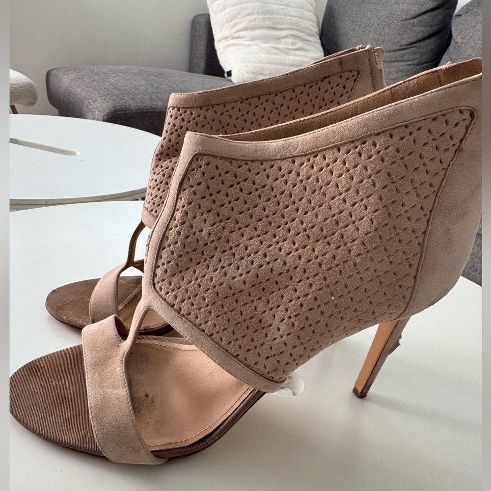 Salvatore Ferragamo Beige Heeled Sandals